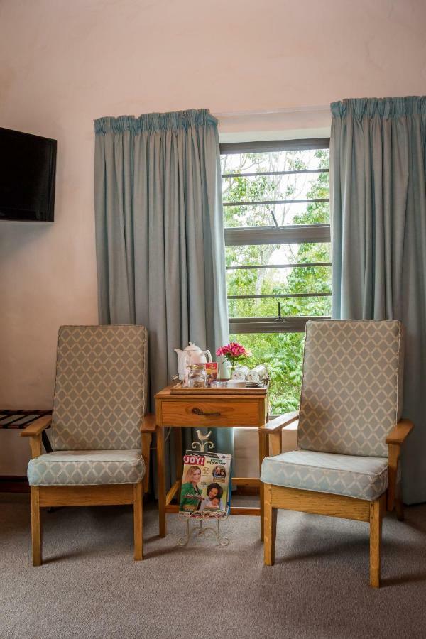 Jenny'S Guest House Grahamstown Exterior foto